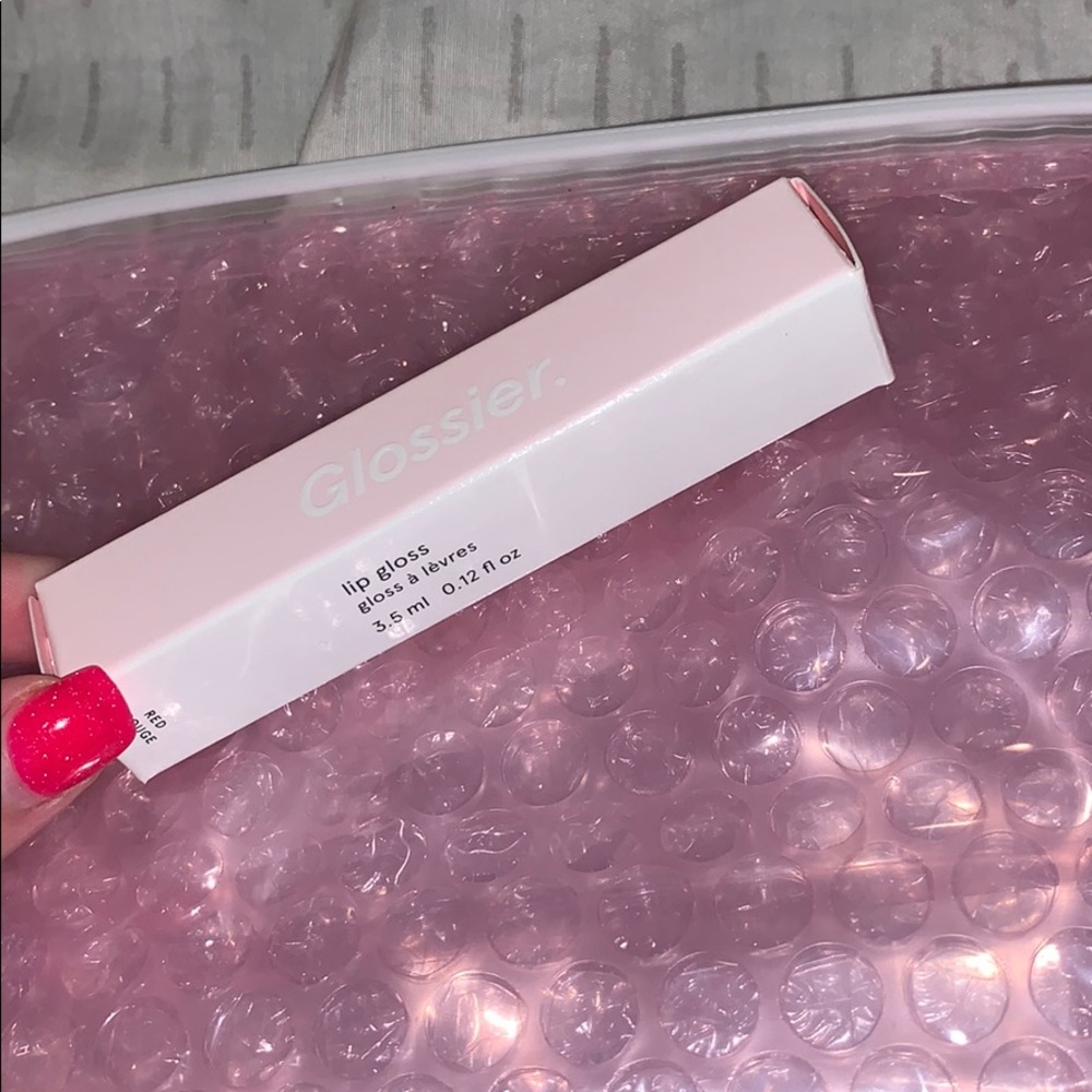 glossier lip gloss